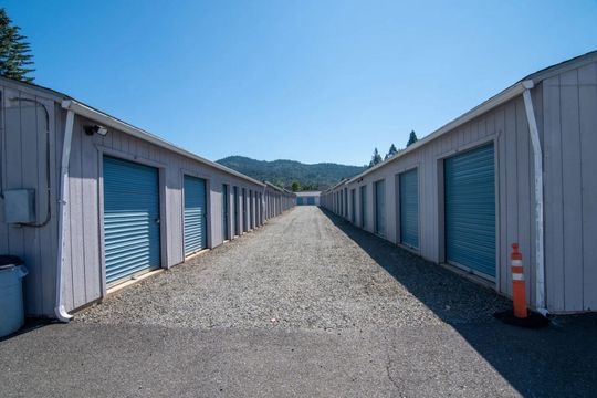 A Plus Self Storage, Cave Junction, Oregon Storage units