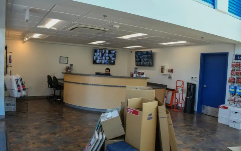 West Coast Self Storage 17th Mcloughlin