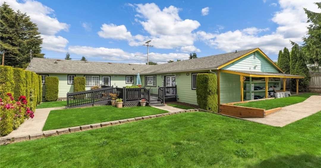 Home in Panther Lake Neighborhood - Courtesy of Northwest Multiple Listing Service
