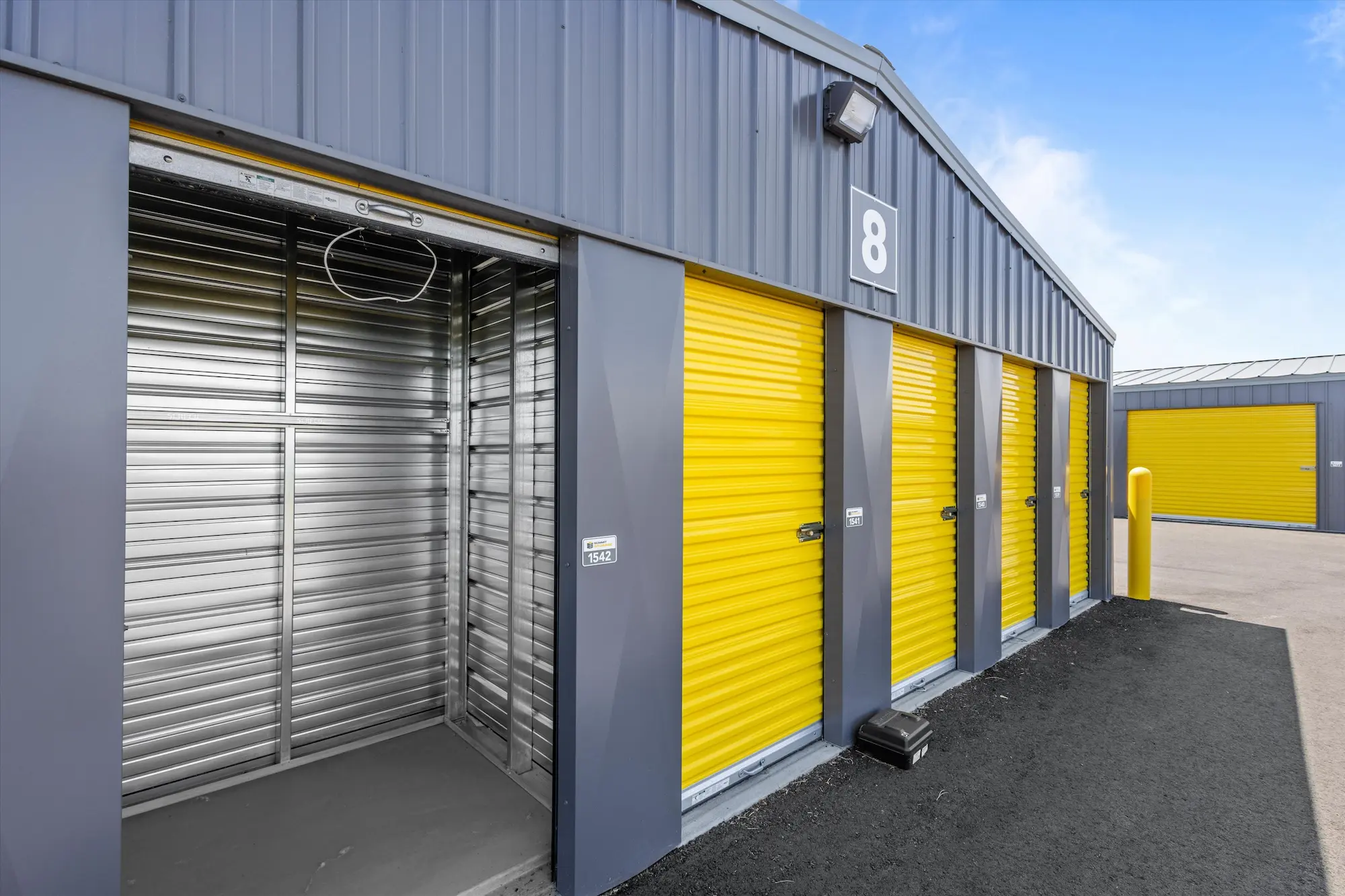 Empty outside storage unit at West Coast Self-Storage Kennewick 9501 W 10th Ave, Kennewick, WA 99338