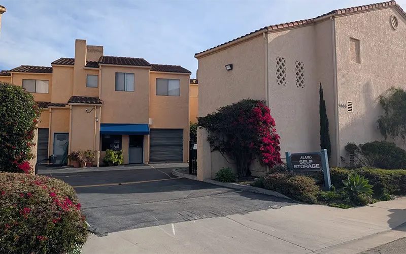 Alamo Self Storage 5666 Carpinteria Ave, Carpinteria, CA 93013 Alamo Self Storage<br />
5666 Carpinteria Ave, Carpinteria, CA 93013