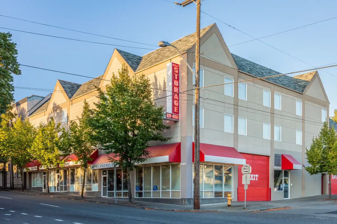 West Coast Self-Storage Roosevelt 6910 Roosevelt Way NE, Seattle, WA 98115