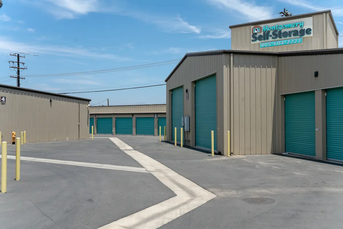 Montgomery Self Storage 183 Montgomery Ave, Oxnard, CA 93036