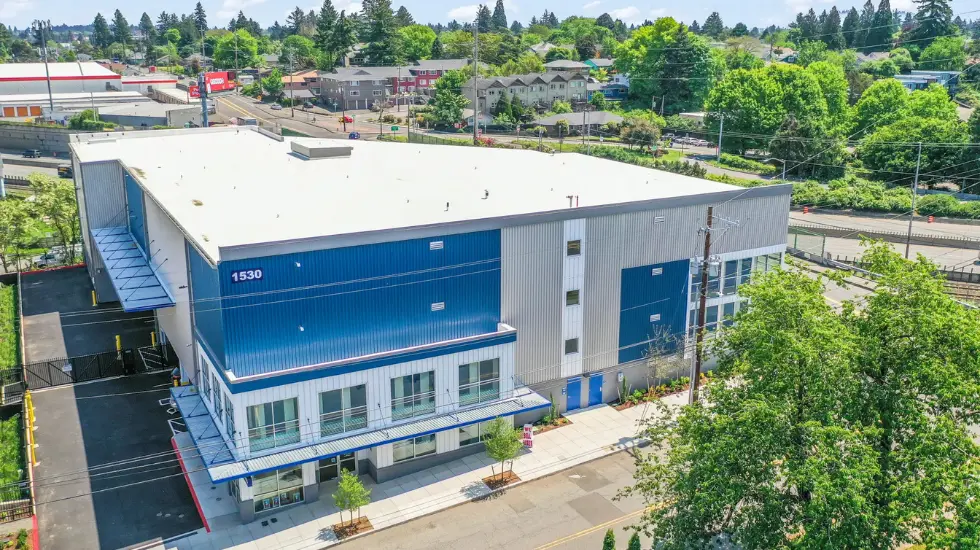 WCSS Halsey-18 West Coast Self-Storage Halsey 1530 NE 67th Ave, Portland, OR 97213